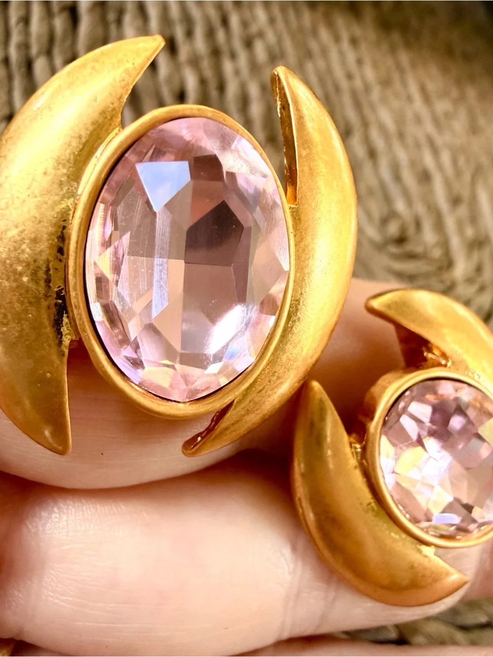 OSCAR DE LA RENTA Lt. Rose Pink/Gold  Crystal Earrings ✨SIGNED✨Post Back